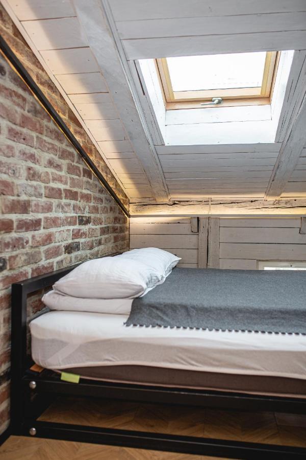 Apartment Vysoka Khata 4 *
